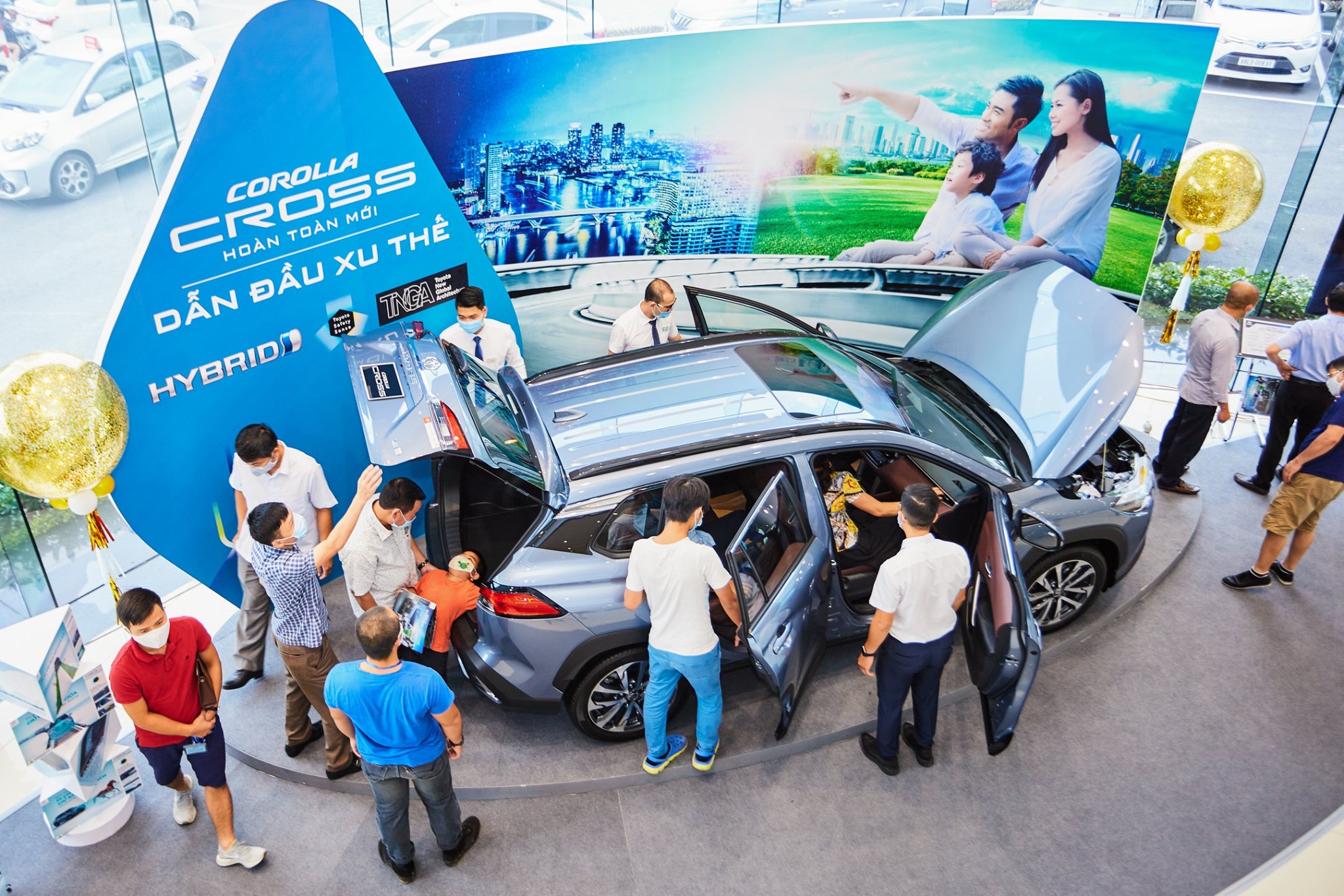 Nhu cầu mạnh mẽ cho các xe hybrid, Toyota thiết lập kỷ lục doanh số mới trong năm 2023, với 11.2 triệu xe được bán trên toàn thế giới.