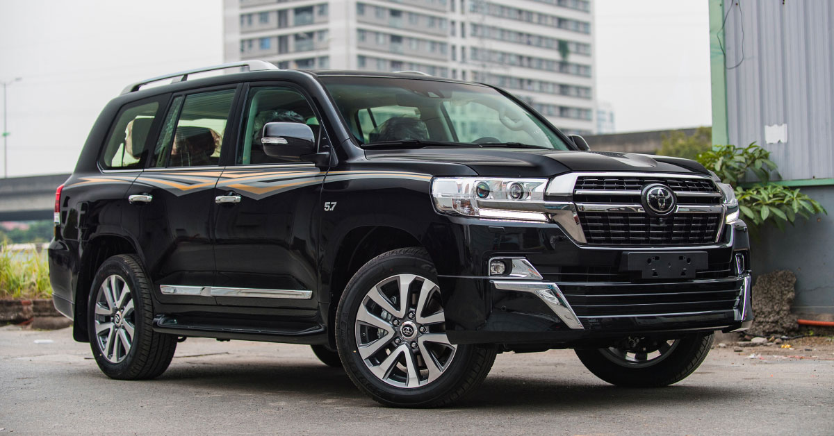 Review chi tiết Toyota Land Cruiser LC300: Có gì hấp dẫn mà dù ‘lạc’ cả tỷ đồng vẫn hút khách?