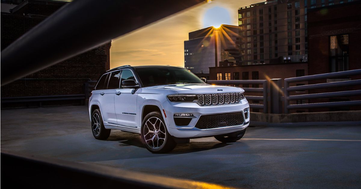 Jeep Grand Cherokee 2023 sở hữu thông số như thế nào để cạnh tranh trong phân khúc SUV full-size?
