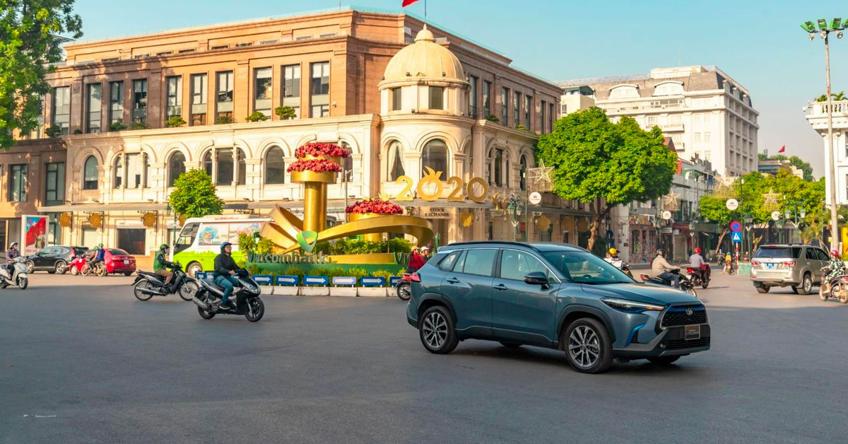 Phân khúc CUV hạng B năm 2022: Toyota Corolla Cross dẫn đầu, Hyundai Creta bám sát KIA Seltos