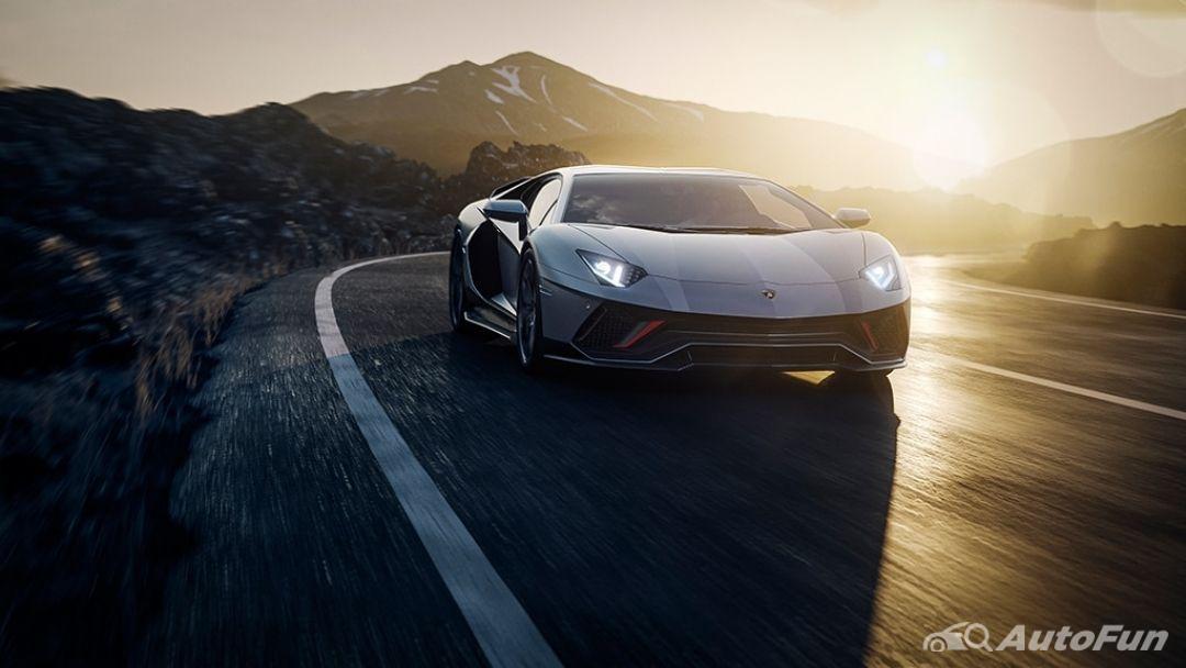 Lamborghini Aventador đã vượt qua rất nhiều mẫu xe trong cùng phân khúc trên đường đua Nurburging để chiếm trọn vị trí số 1