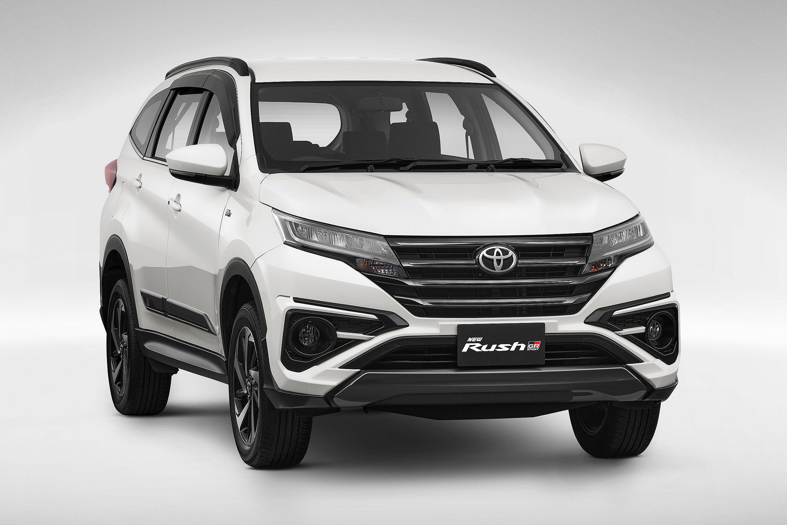 Toyota Rush sở hữu những lợi thế nổi bật trong phân khúc bạn có biết? (B13)