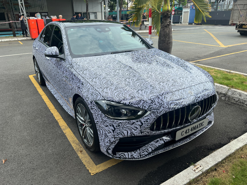 Sedan hiệu năng cao Mercedes-AMG C 43 lắp ráp trong nước có giá dưới 3 tỷ đồng