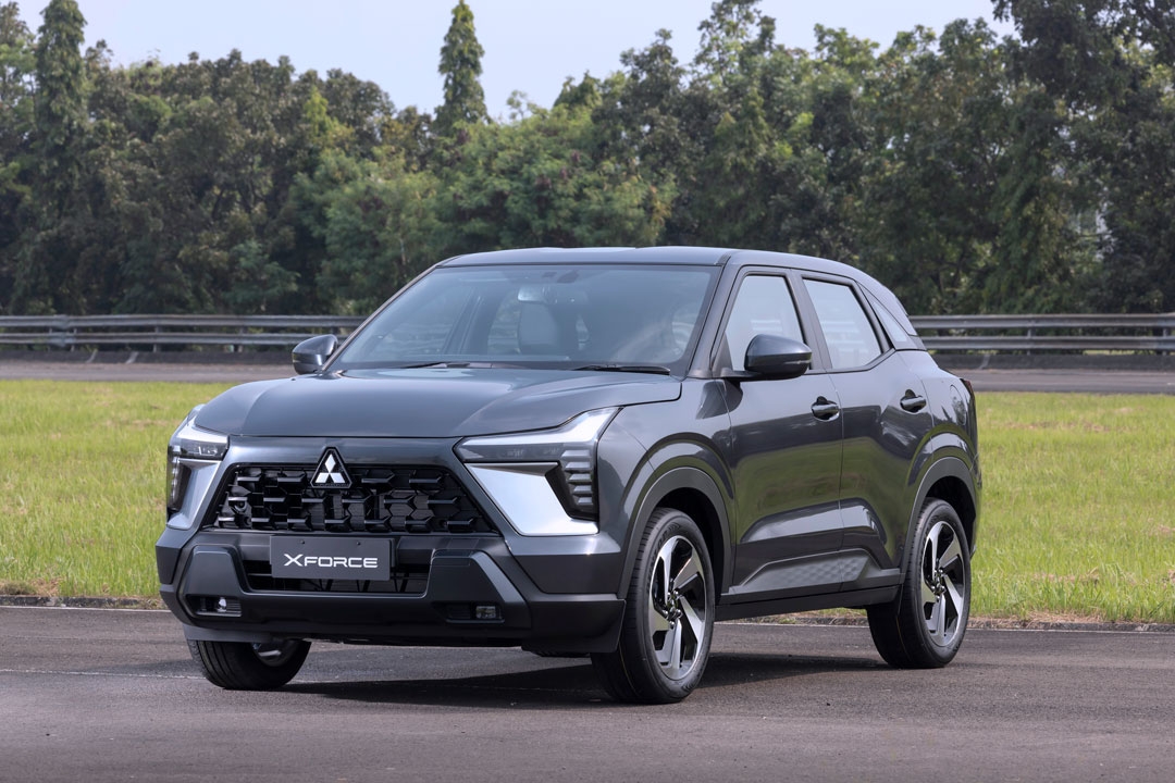 SUV cỡ nhỏ của Mitsubishi chính thức ra mắt với 2 phiên bản, giá cao nhất hơn 600 triệu đồng