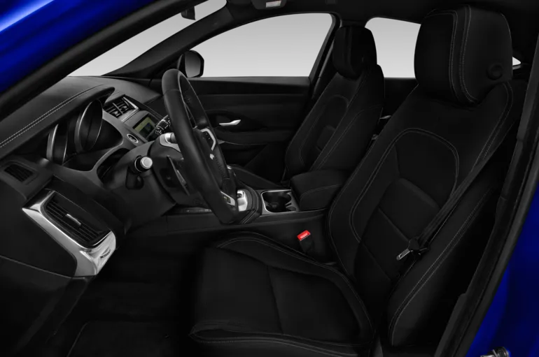 Interior Image 13