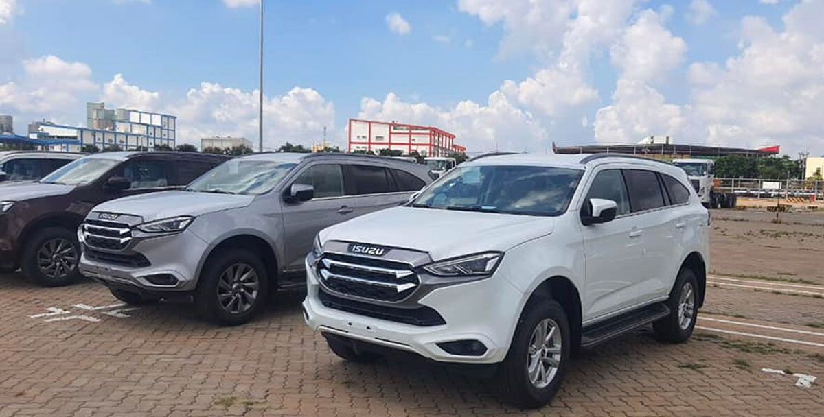 So sánh Isuzu mu-X 2022 và các đối thủ trong phân khúc SUV 5+2: Thay đổi có tạo nên khác biệt?