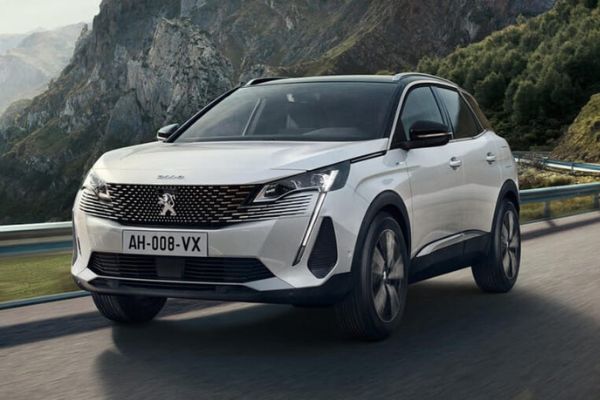 Khả năng vận hành Peugeot 3008: Mạnh mẽ nhưng rất tiết kiệm